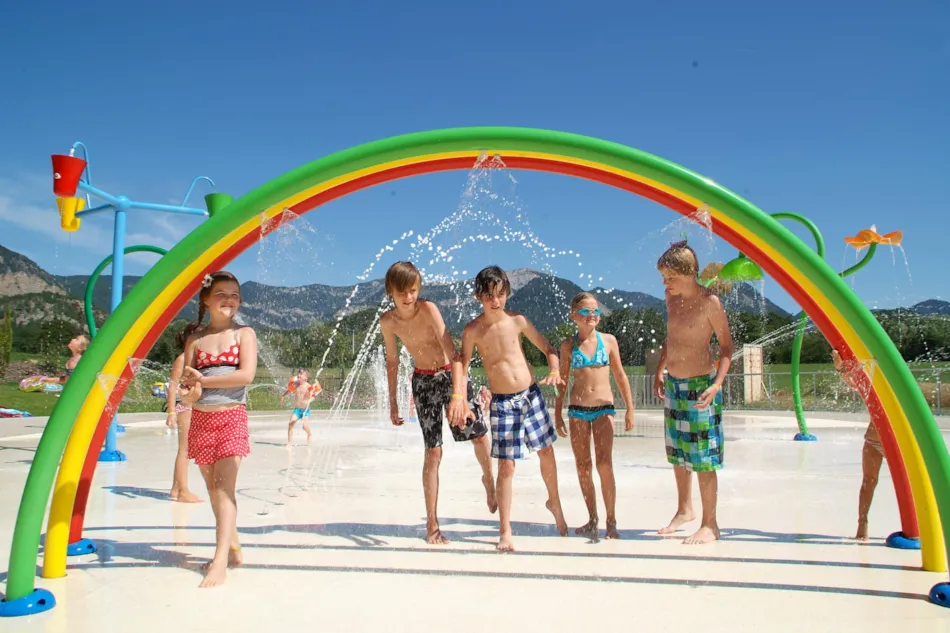 Camping L'Hirondelle France *****