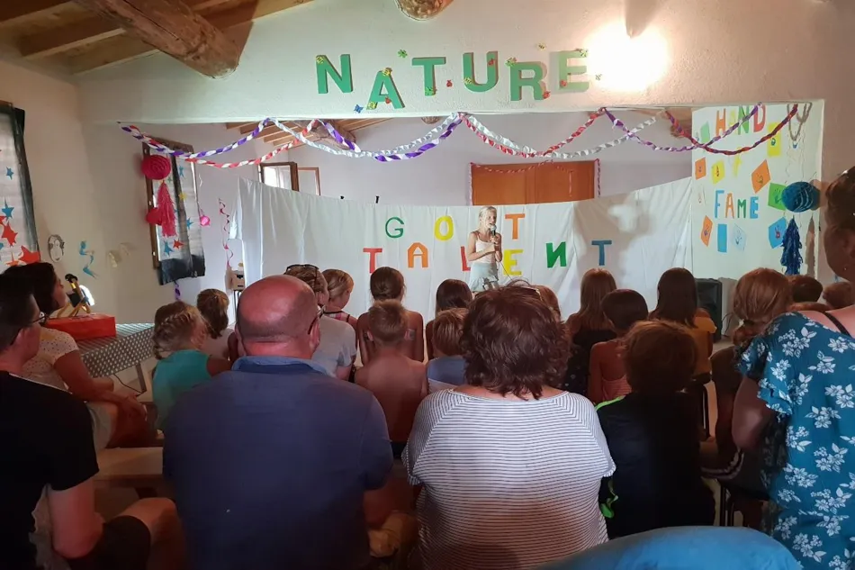 Camping L'Hirondelle France *****