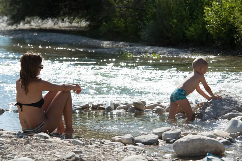 Camping L'Hirondelle France *****