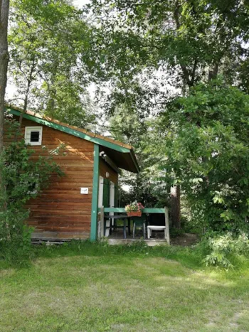 Mietunterkunft - Chalet Neva Mezzanine Premium (Aussicht Felder) Nr 16 - - Camping L'Hirondelle France *****