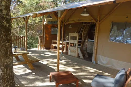 Accommodation - Lodge Safari Nr 81, 82, 88-1 - - image n°3 - Camping L'Hirondelle France *****
