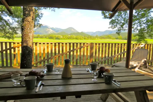Accommodation - Lodge Safari Premium (Field View) Nr 53, 58, 59, 70, 73 - - image n°4 - Camping L'Hirondelle France *****