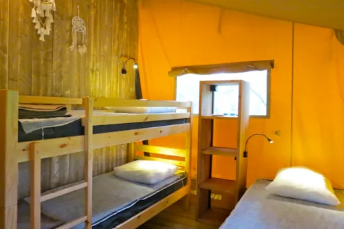 Location - Lodge Forest N° 24, 28, 57, 60, 62, 108, 126, 166, 166-1, 179, 179-1- - image n°8 - Camping L'Hirondelle France *****