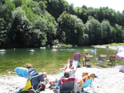Camping Le Ventadour - image n°15 - Roulottes