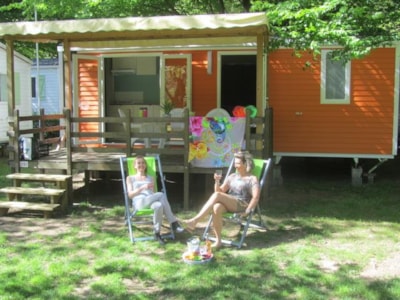 Mobile Home IRM 28 m² - 2 bedrooms - covered terrace - nice colour outside