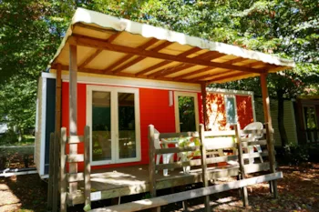 Mietunterkunft - Mobilheim Irm 28M² - 2 Zimmer - Überdeckte Terrasse - Schöne Aussenfarbe - Camping Le Ventadour