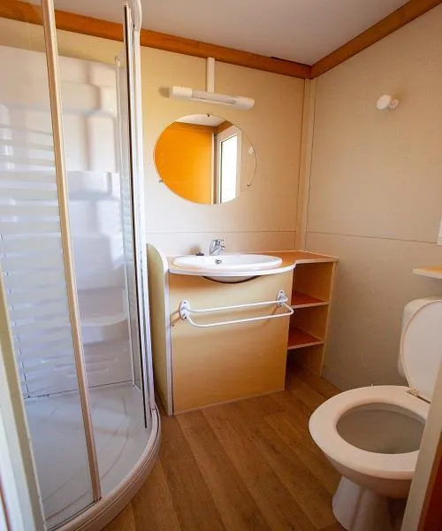 Mietunterkunft - Komfort Chalet Douglas 2 Ch. - image n°8 - Camping La Marette Sites & Paysages