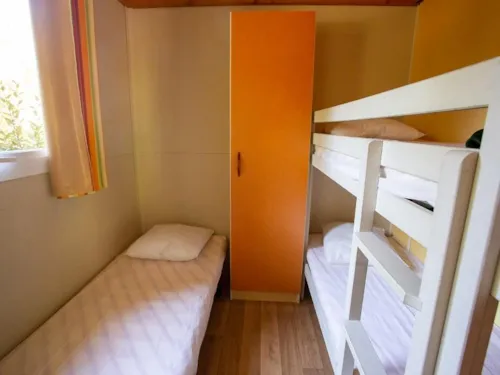 Mietunterkunft - Komfort Chalet Douglas 2 Ch. - image n°7 - Camping La Marette Sites & Paysages