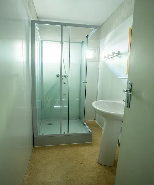 Mietunterkunft - Insolite Chalet Cèpes 2 Ch. - image n°5 - Camping La Marette Sites & Paysages