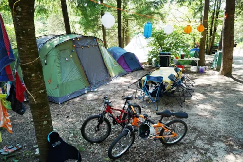 Stellplatz - Komfort Stellplatz - image n°2 - Camping La Marette Sites & Paysages