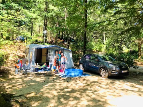 Stellplatz - Komfort Stellplatz - image n°3 - Camping La Marette Sites & Paysages
