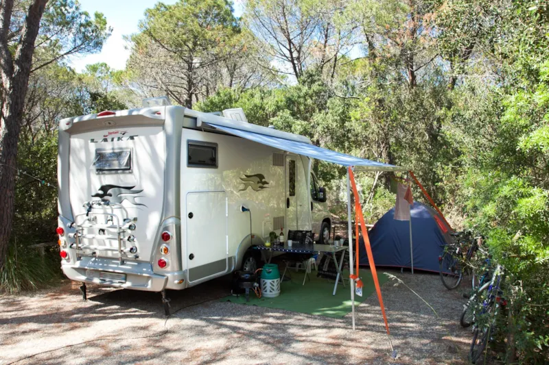 Emplacement Pour Camper/Caravan/Bus/Remorque Tente