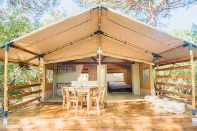 Country Lodge Tent — 1