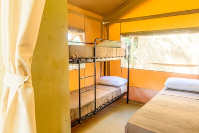 Country Lodge Tent — 4