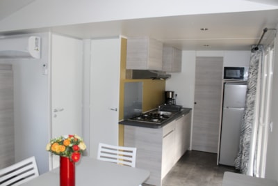 Mobil Home Le PRADET sheltered terrace