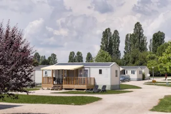 Mietunterkunft - Mobil Home Classic 3 Bedrooms - Le Lac d'Orient