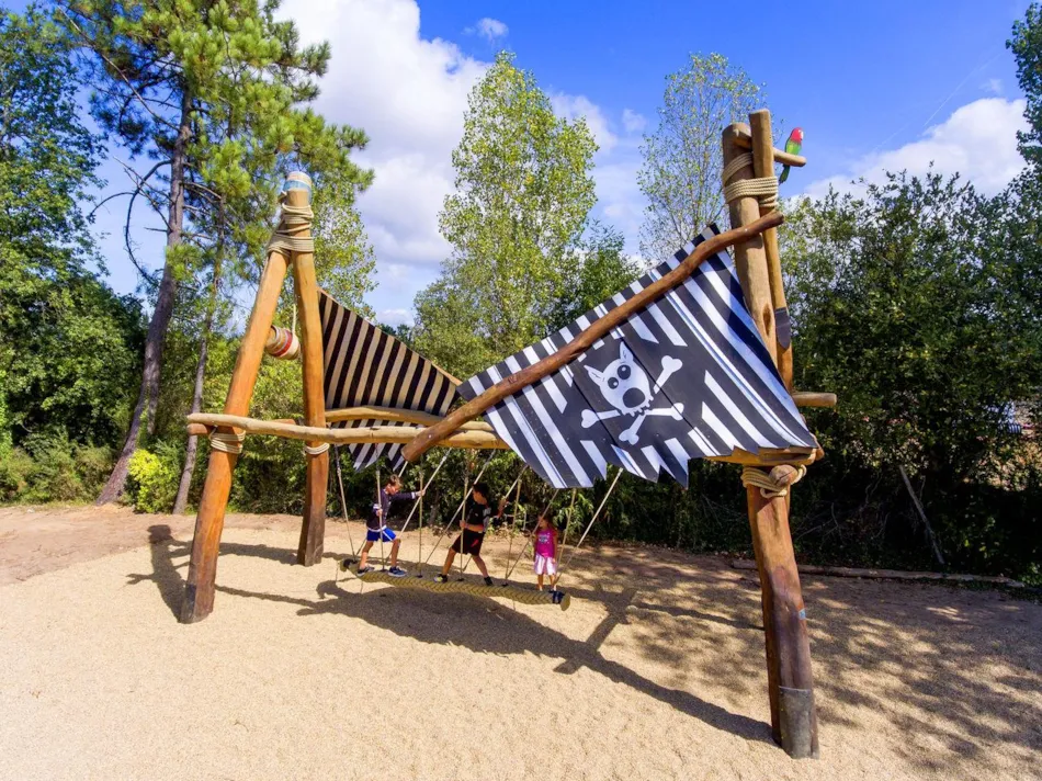 Capfun - Camping Le Cénic