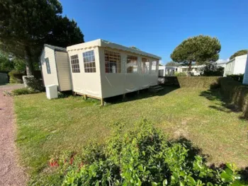 Mietunterkunft - Duo Modulo 2-3 Chambres Terrasse Bois Et Auvent (-5 Ans) - Camping La Boulinière