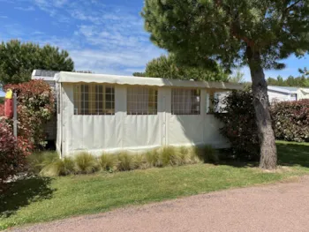Mietunterkunft - Confort 3 Chambres Terrasse Bois Et Auvent (+10 Ans) - Camping La Boulinière