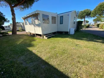 Mietunterkunft - Premium + 2 Zimmer Hölzerne Terrasse + Vordach - Camping La Boulinière