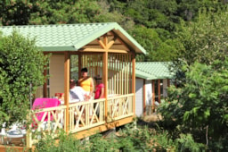 Mietunterkunft - Chalet Luxe - 50M² - 2 Schlafzimmer - Terrasse - Privilege - Camping Cros de Mouton