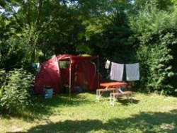 Kampeerplaats - Forfait: Standplaats + Voertuig + Tent Of Caravan - Camping de la Vallée du Doux
