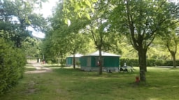 Camping de la Vallée du Doux - image n°5 - Roulottes