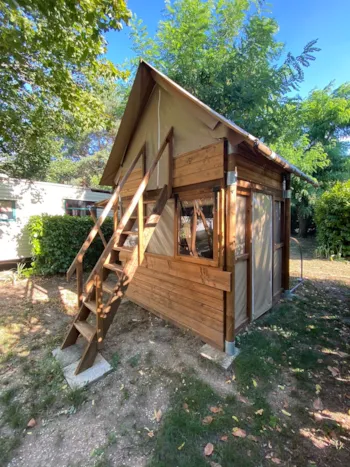 Mietunterkunft - Hochsitzzelt - Camping de la Vallée du Doux
