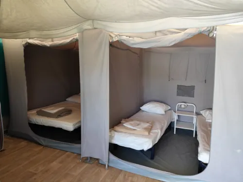 Mietunterkunft - Eingerichtetes Zeltbungalow - image n°5 - Camping de la Vallée du Doux