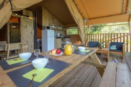 Location - Tente Ciela Nature Lodge - 2 Chambres - Cuisine Équipée – Salle De Bain - Camping La Farigoulette