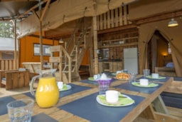 Mietunterkunft - Zelt Ciela Nature Lodge-  3 Zimmer - Ausgestattete Küche - Bad Zimmer - Camping La Farigoulette