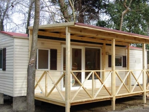 Stacaravan 4 pax inbegrepen max. 4/5 mensen