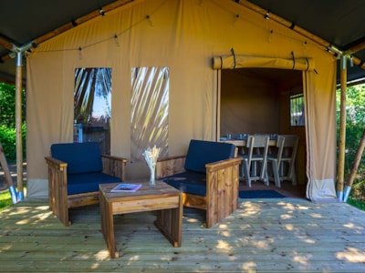 SLOW LODGE