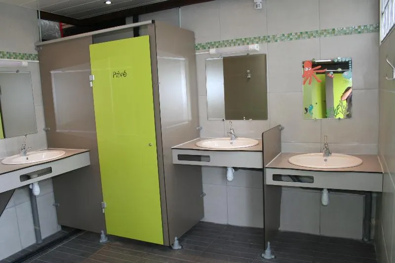 Emplacement + 1 Véhicule/ Ccar