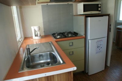 Mobile home CONFORT VENUS 24m² (2009)+ Half-covered terrace 11m² — 3