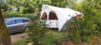 Stellplatz - Stellplatz + 1 Fahrzeug / Camper - Camping Les Embruns