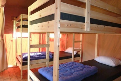 Safari tent without private facilities — 3