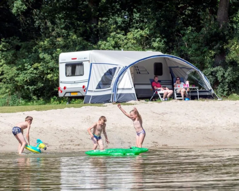 Emplacement Confort (Incl. 5Kwh Électricité)