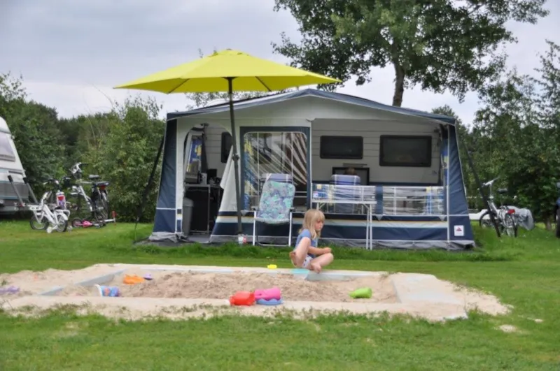 Emplacement Confort (Incl. 5Kwh Électricité)