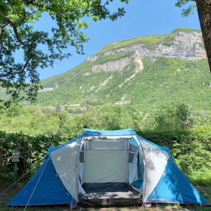 Tenda Pronta Per Il Campeggio