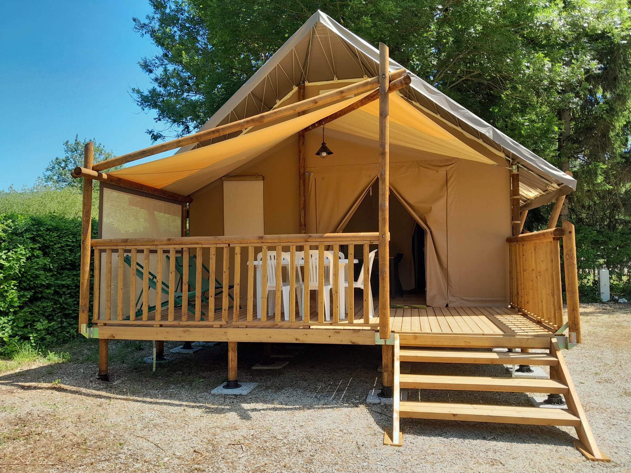 Huuraccommodatie - Jungle Lodge - Camping Le Colombier