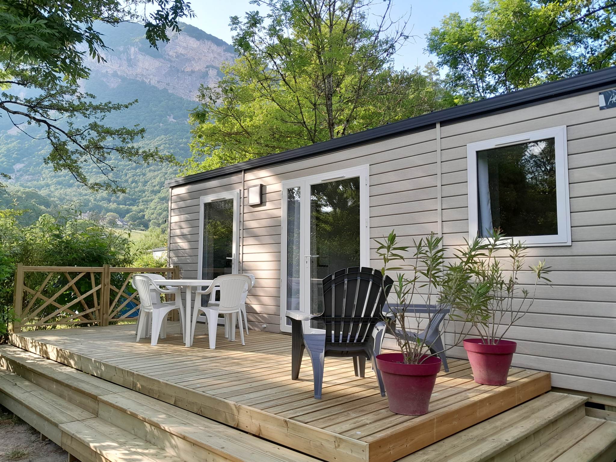 Location - Mobil-Home Premium 2 Chambres - Camping Le Colombier, Culoz