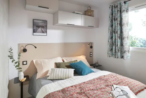 Location - Mobil-Home Premium Studio 1 Chambre - image n°3 - Camping Le Colombier
