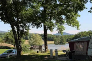 Emplacement - Stellplatz fur wohnmobil oder wagen - Camping Municipal La Grange du Pin
