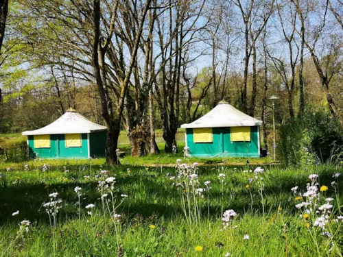 Accommodation - Canvas Bungalow 25M² - 2 Bedrooms - - image n°5 - Camping Domaine de Mépillat