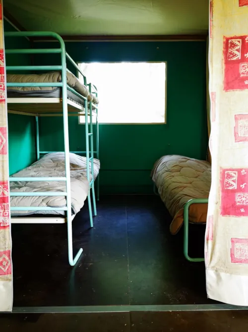 Accommodation - Canvas Bungalow 25M² - 2 Bedrooms - - image n°9 - Camping Domaine de Mépillat