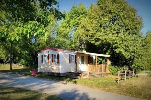 Mietunterkunft - Mobilheim Classic 28M² - 2 Schlafzimmer - image n°1 - Camping Domaine de Mépillat