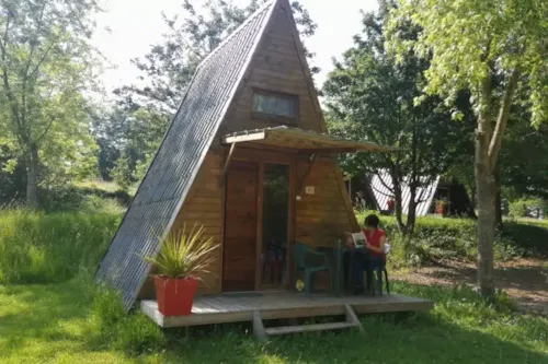 Mietunterkunft - Tipi Holz 25M² - 1 Schlafzimmer - - image n°1 - Camping Domaine de Mépillat