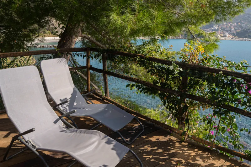 Bungalow Privacy (B11)