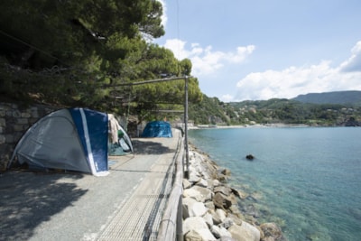 Pitch  tent — 1
